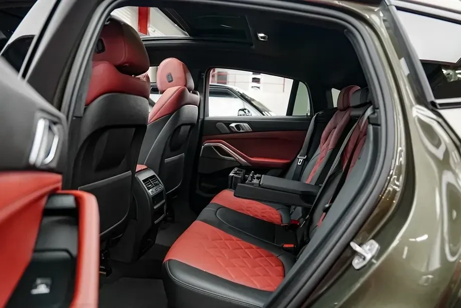 BMW X6 G06 xDrive40i xLine — imagine 6
