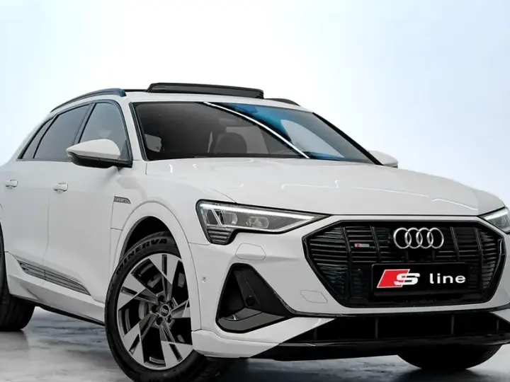 Audi e-tron 50 quattro