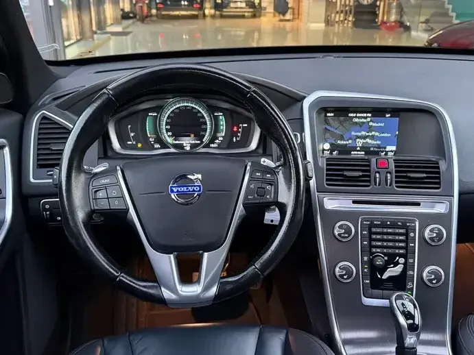 Volvo XC 60 I D5 AWD Aut. Summum