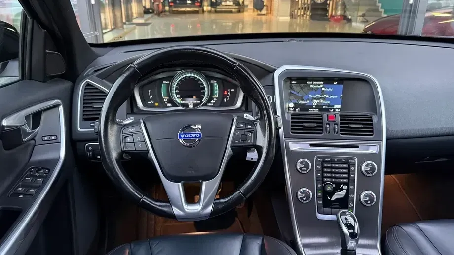 Volvo XC 60 I D5 AWD Aut. Summum — imagine 6