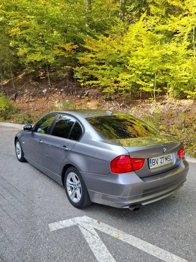 BMW Seria 3 E90/E91/E92/E93 318d — imagine 3