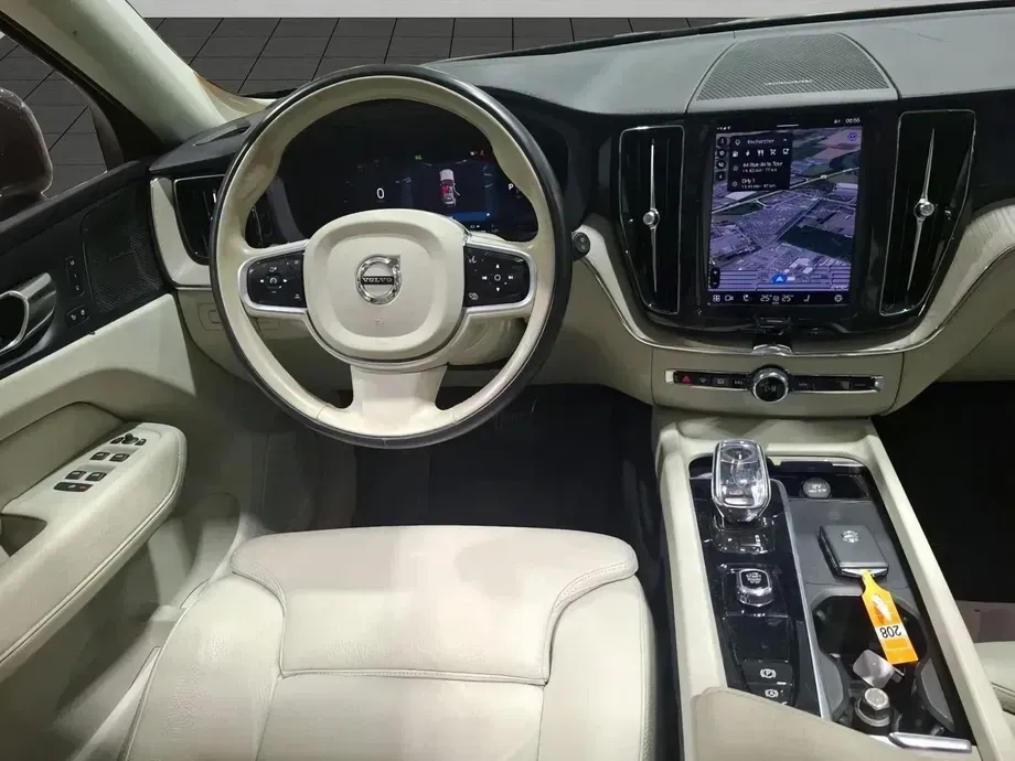 Volvo XC 60 II T6 AWD Recharge Plus Bright — imagine 2