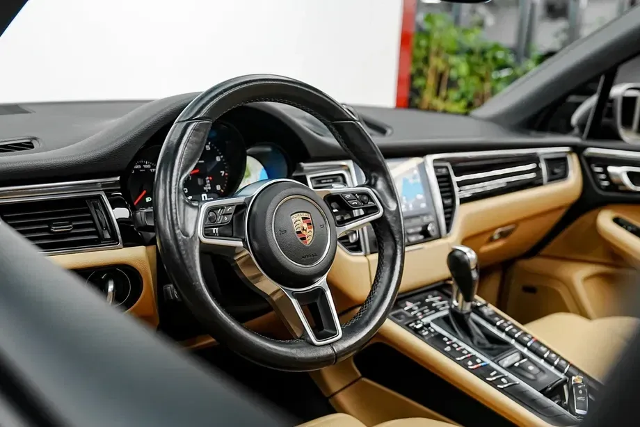 Porsche Macan — imagine 10