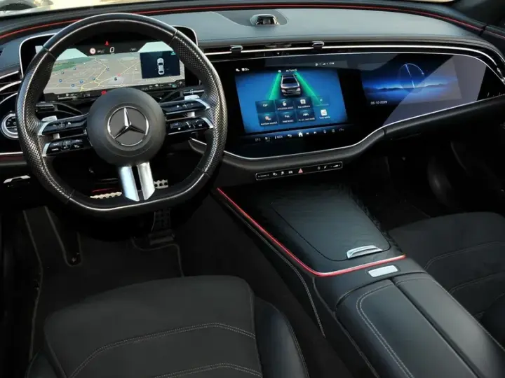 Mercedes-Benz E W214 400 4MATIC PHEV