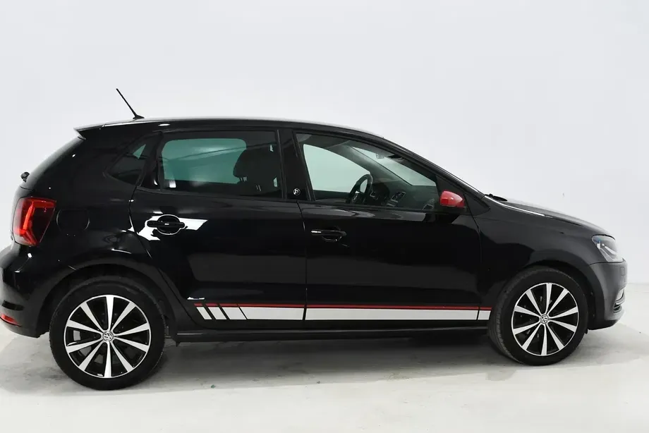 Volkswagen Polo V 1.2 TSI Blue Motion Technology beats — imagine 3