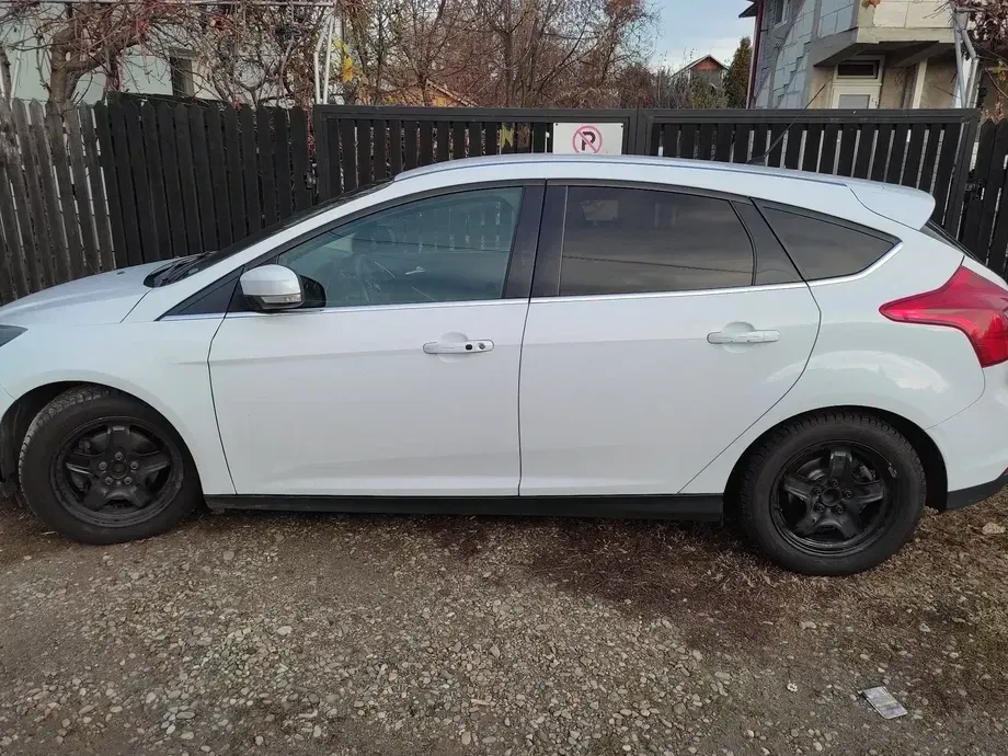 Ford Focus MK3 — imagine 9