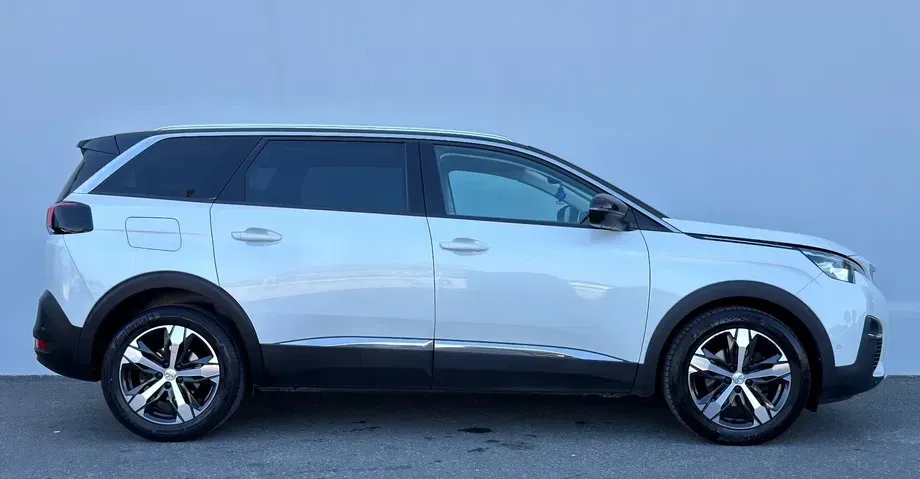 Peugeot 5008 II PureTech 130 EAT8 Stop & Start Allure Pack — imagine 9