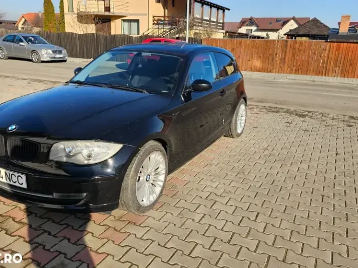 BMW Seria 1 E81/E82/E87/E88 [2004 - 2011] 118d Aut. Edition Sport