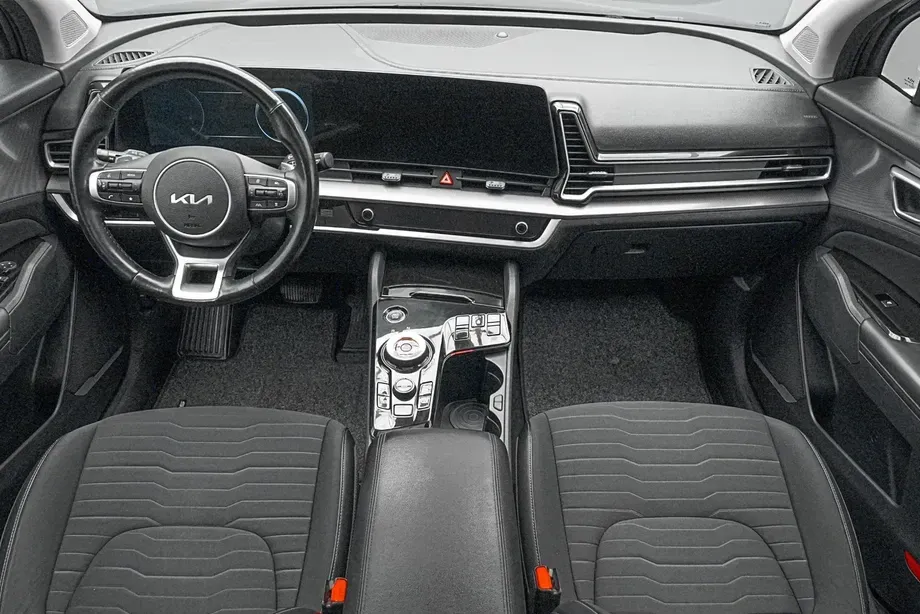 Kia Sportage V 1.6 T-GDI MHEV 7DCT HP 4x2 Business Line — imagine 7