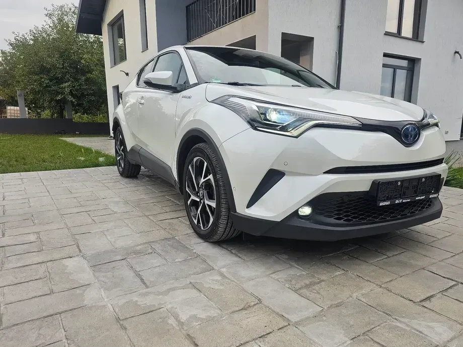 Toyota C-HR Team Deutschland — imagine 8
