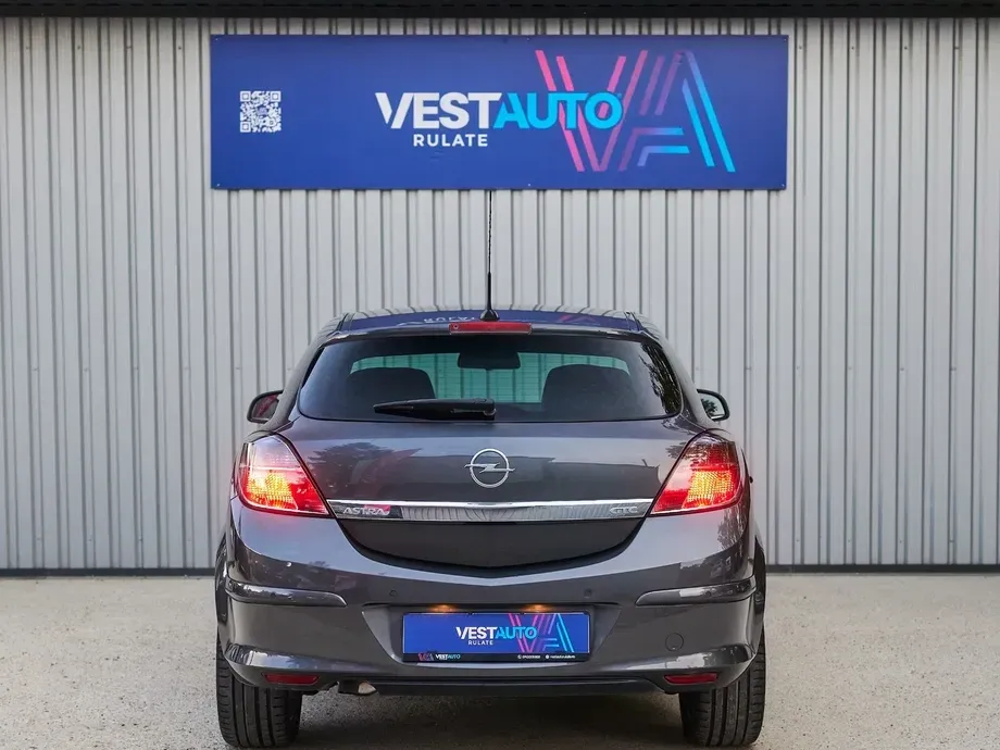 Opel Astra H 1.9 CDTI DPF Cosmo — imagine 10