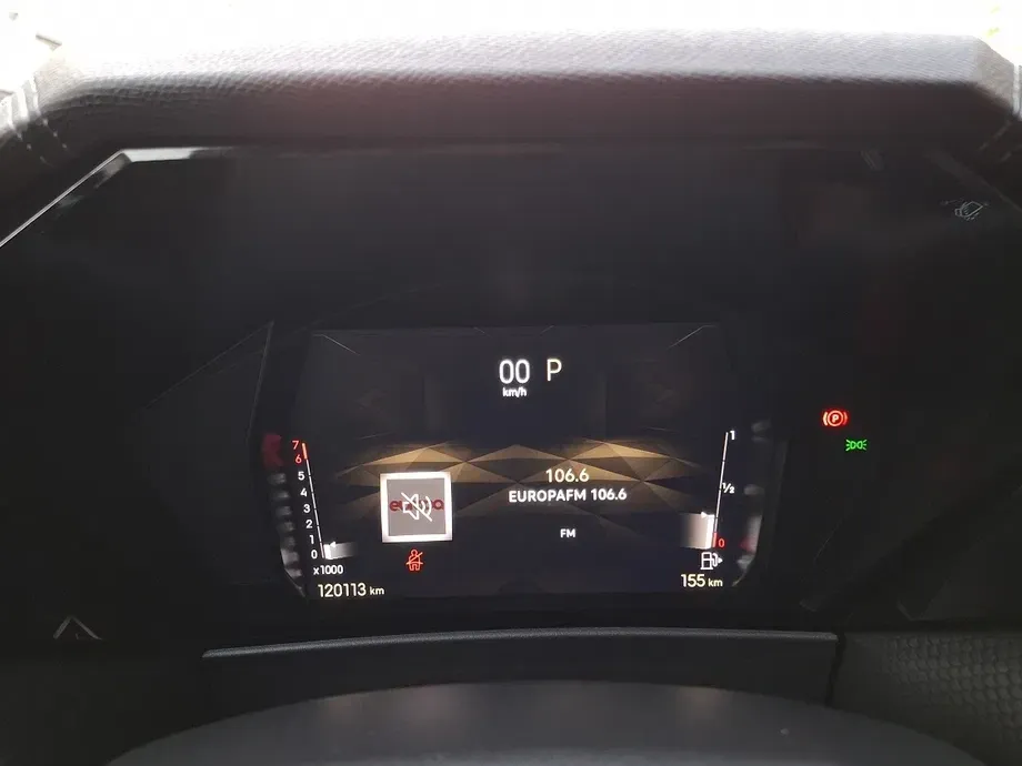 DS Automobiles DS 4 II PureTech 130 CROSS TROCADERO — imagine 6