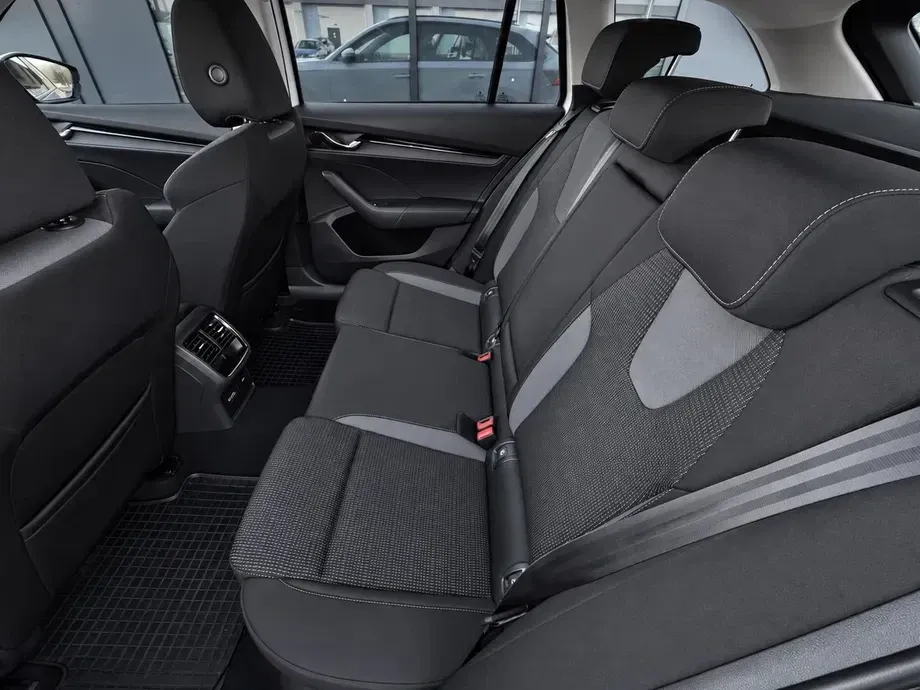 Škoda Octavia IV 2.0 TDI 4X4 DSG Ambition — imagine 9
