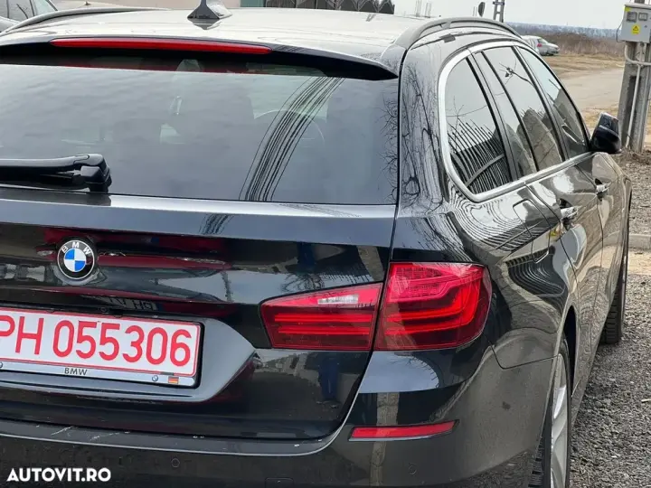 BMW Seria 5 F10/F11/F07 [2010 - 2017] 520d Aut.