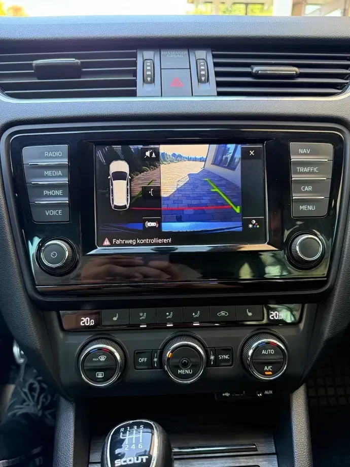 Škoda Octavia III 2.0 TDI 4x4 Scout — imagine 9