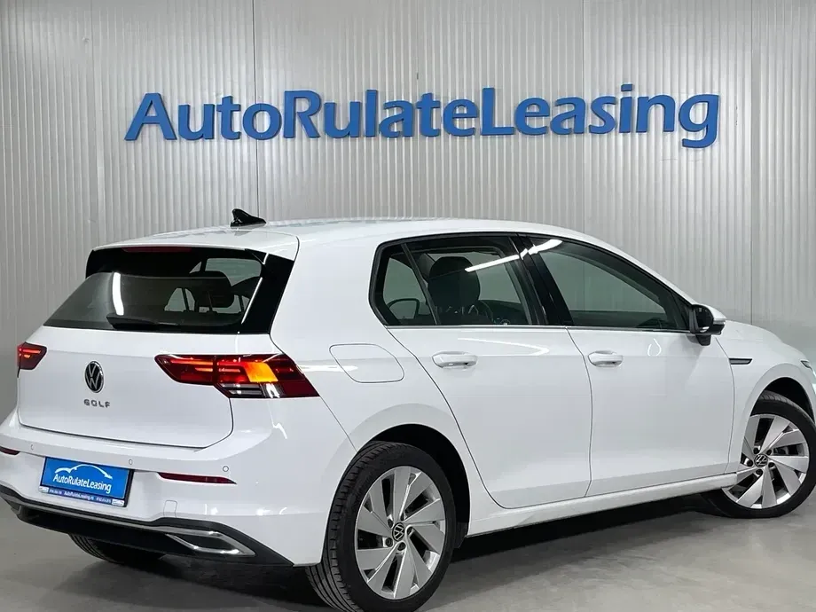 Volkswagen Golf VIII 2.0 TDI 115CP DSG Style — imagine 3