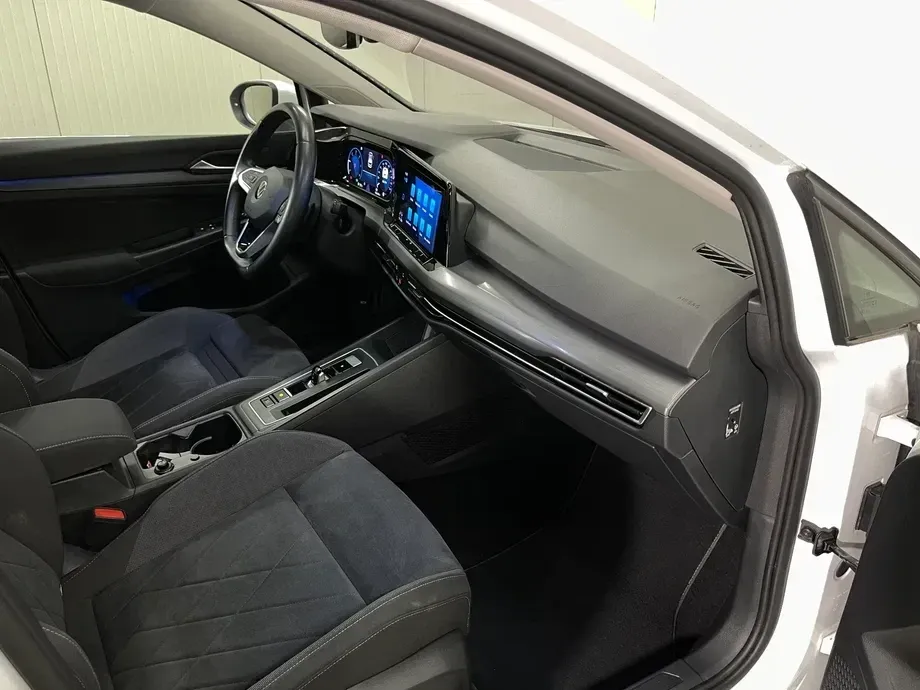 Volkswagen Golf VIII 2.0 TDI 115CP DSG Style — imagine 10