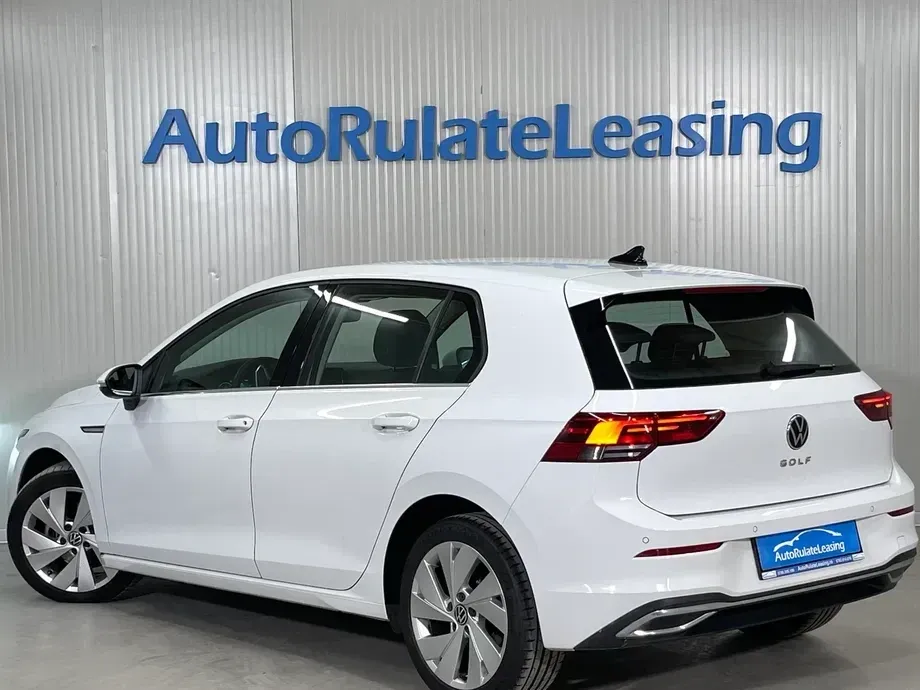 Volkswagen Golf VIII 2.0 TDI 115CP DSG Style — imagine 4