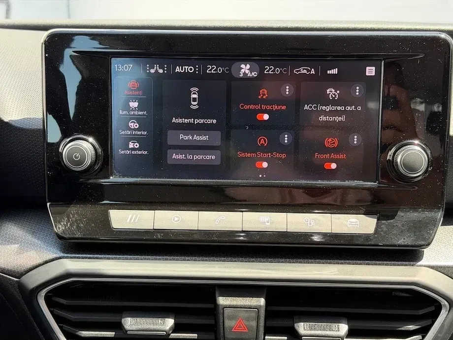 Seat Leon 1.5 eTSI DSG7 MHEV Style — imagine 10