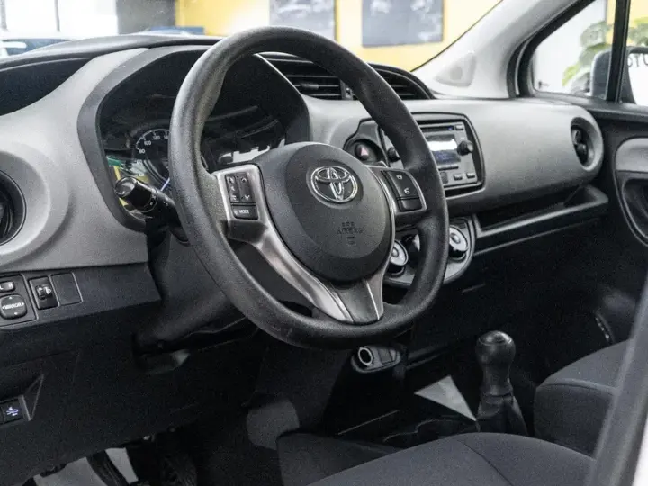 Toyota Yaris 1.0 L Eco