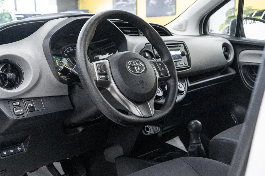 Toyota Yaris 1.0 L Eco — imagine 6