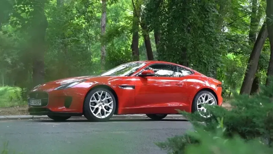 Jaguar F-Type — imagine 8