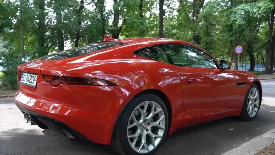 Jaguar F-Type — imagine 5