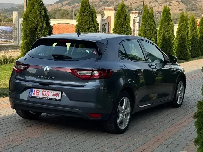 Renault Mégane IV ENERGY TCe 100 LIFE