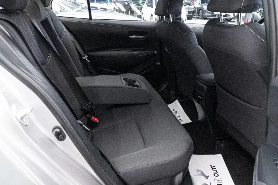 Toyota Corolla XII 1.8 HSD Business — imagine 8