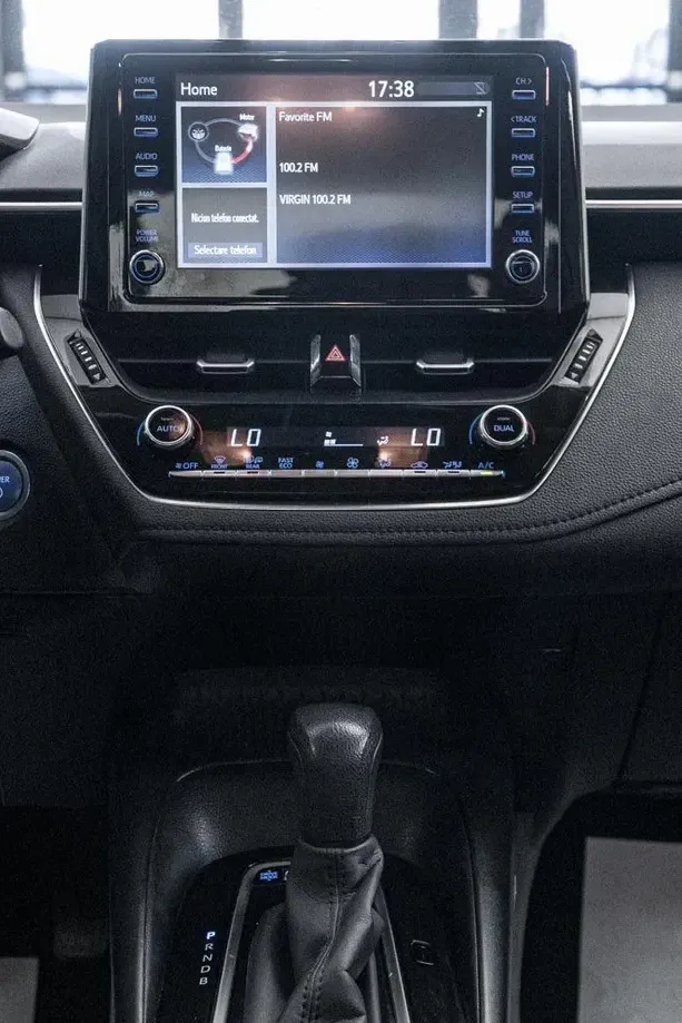 Toyota Corolla XII 1.8 HSD Business — imagine 4