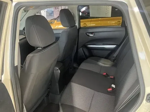 Suzuki Vitara III 1.4 Boosterjet 6AT MHEV Passion — imagine 6