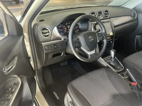 Suzuki Vitara III 1.4 Boosterjet 6AT MHEV Passion — imagine 5