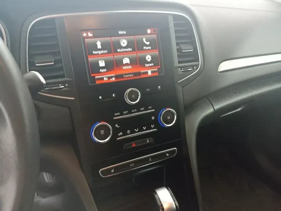 Renault Mégane TCe EDC Intens — imagine 10