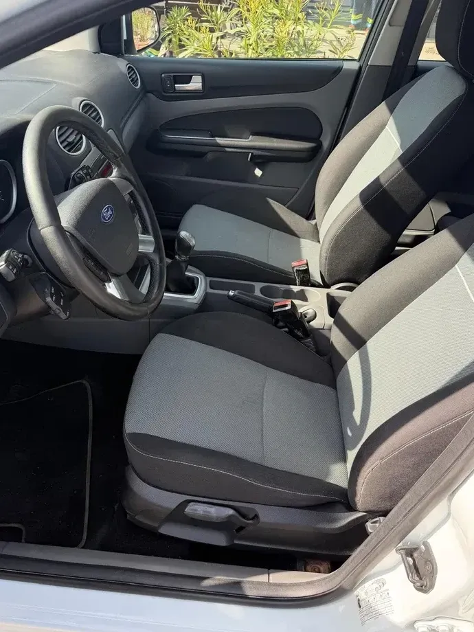 Ford Focus MK2 — imagine 9