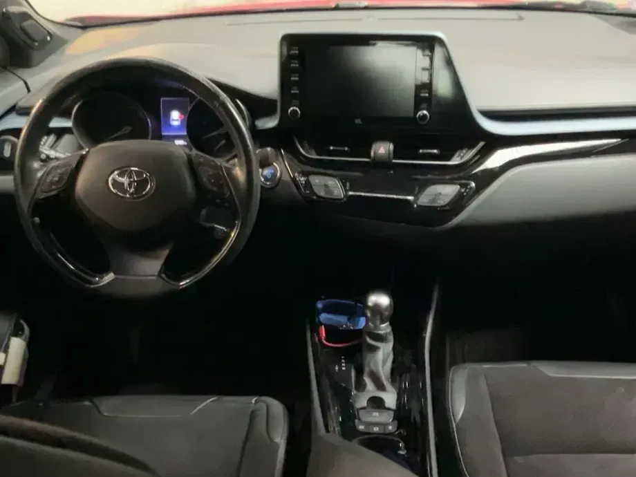 Toyota C-HR — imagine 4