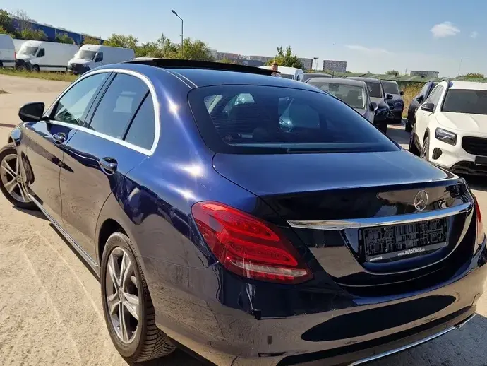 Mercedes-Benz C W205 250 7G-TRONIC Avantgarde