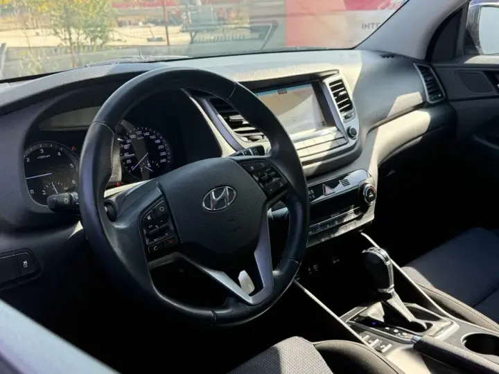 Hyundai Tucson III blue 1.7 CRDi 2WD DCT Advantage