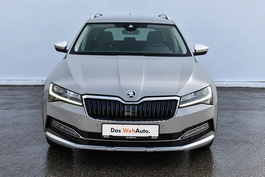 Škoda Superb III 2.0 TDI 4X4 DSG Scout — imagine 9