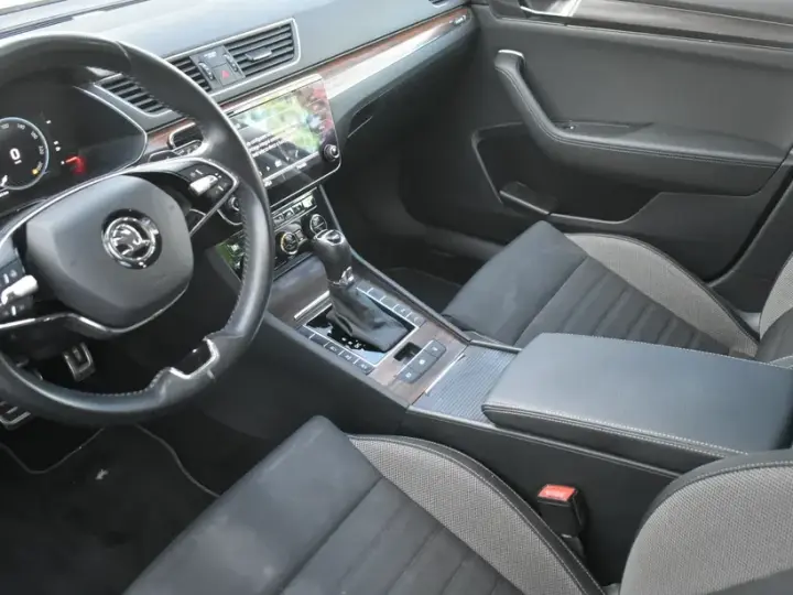 Škoda Superb III 2.0 TDI 4X4 DSG Scout