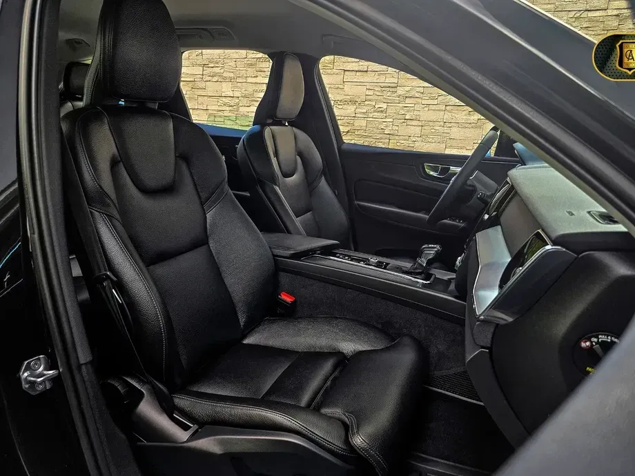 Volvo XC 60 II — imagine 9