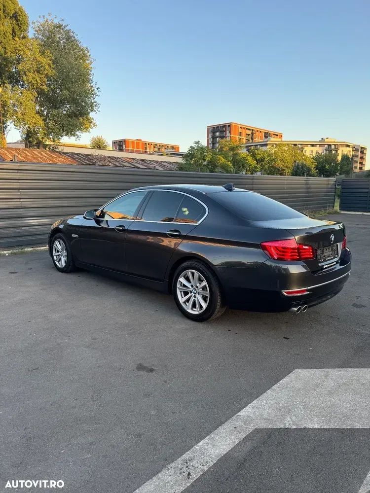 BMW Seria 5 F10/F11/F07 [2010 - 2017] — imagine 6