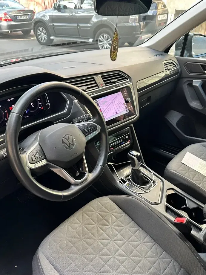 Volkswagen Tiguan — imagine 10