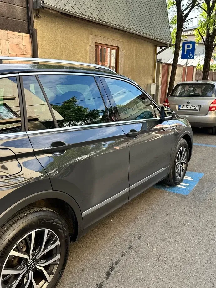 Volkswagen Tiguan — imagine 3