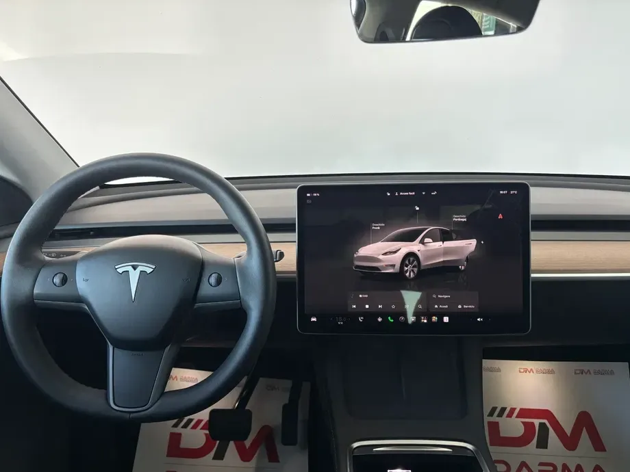 Tesla Model Y Long Range Dual Motor AWD — imagine 9