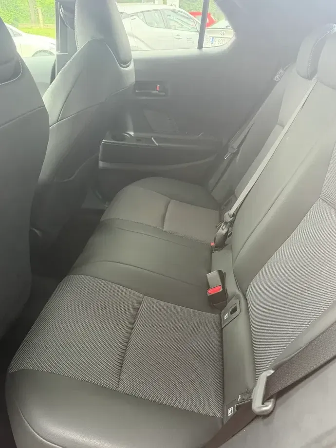 Toyota C-HR 1.8 HEV 140 CP 4x2 CVT Exclusive — imagine 9
