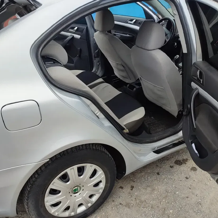 Škoda Octavia II — imagine 5