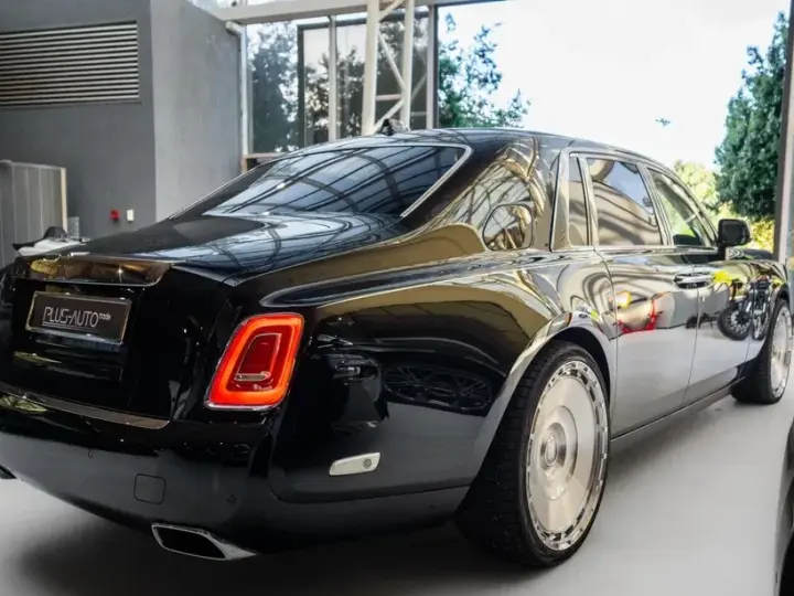 Rolls-Royce Phantom