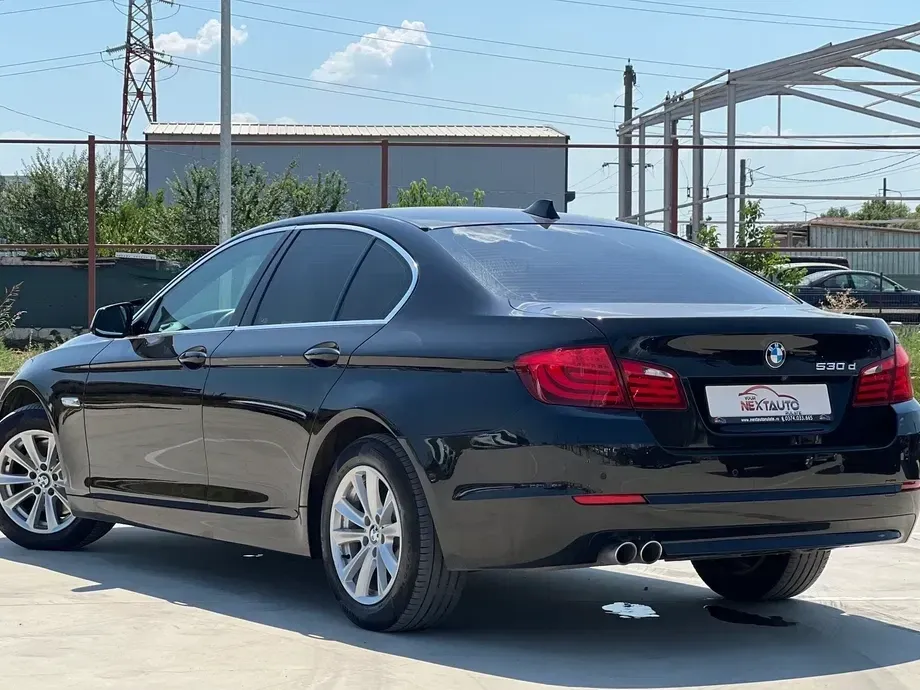 BMW Seria 5 F10/F11/F07 530d — imagine 4