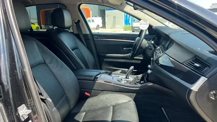 BMW Seria 5 F10/F11/F07 530d — imagine 9