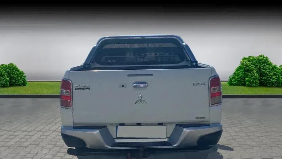 Mitsubishi L200 Double Cab M/T Intense — imagine 4